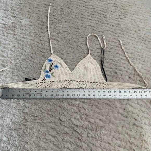 Forever 21 Floral Embroidered Knit Halter Top Women’s Medium Large - Picture 5 of 6